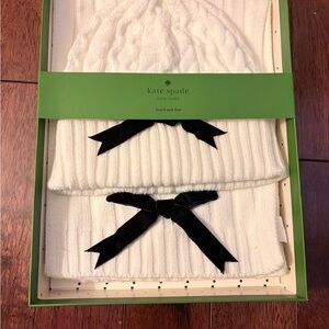 New in the box kate spade cream velvet bow scarf & hat set